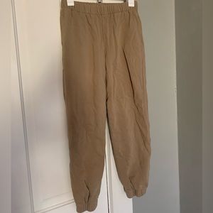 Brandy Melville, John galt sweatpants. Brown great for fall